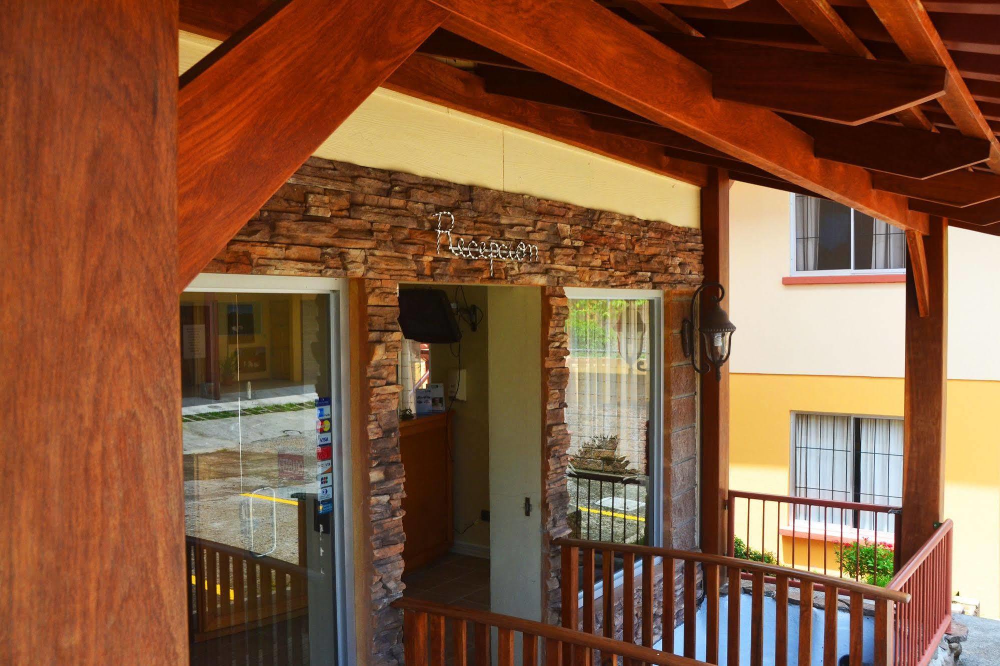 Hotel La Villa Quesada  외부 사진
